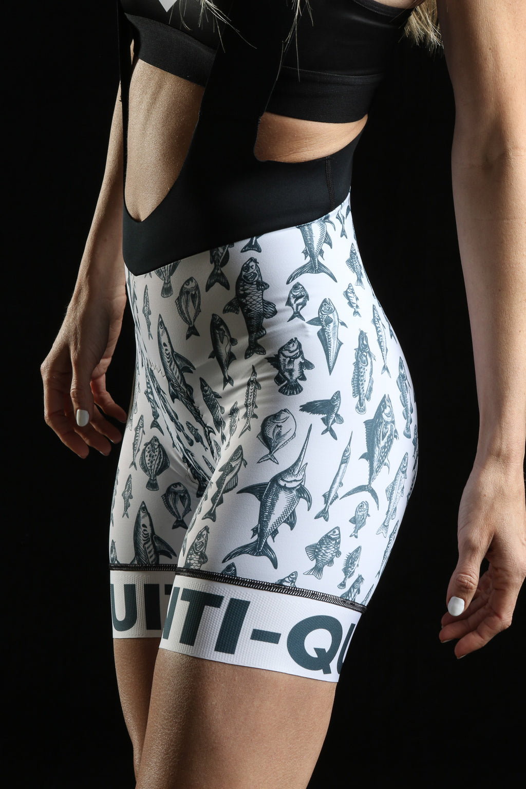 fISh Riding Bib