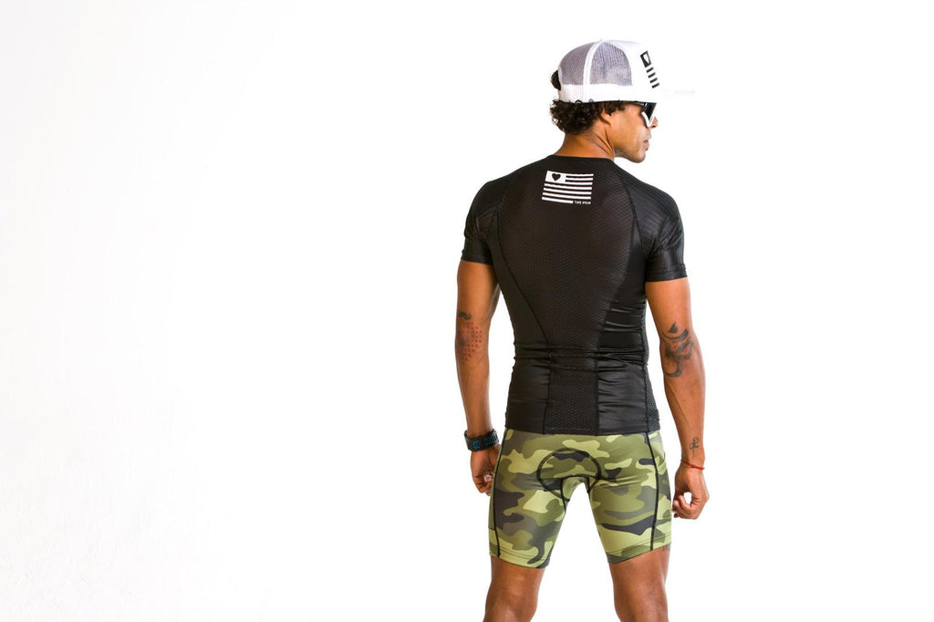 BLACKOUT AERO TRI TOP